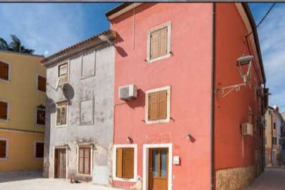 Stan u centru Novigrada