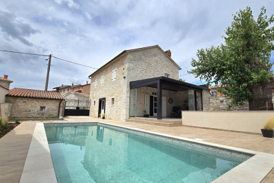 Kuća u okolici Višnjana